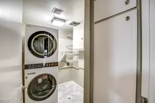 8647 E Devonshire Ave, Scottsdale, AZ 85251 - Photo 31