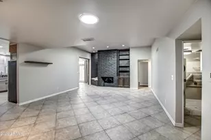 8647 E Devonshire Ave, Scottsdale, AZ 85251 - Photo 29