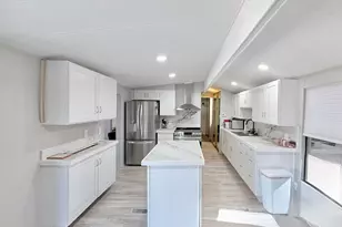 8865 E Baseline Rd, Mesa, AZ 85209 - Photo 7