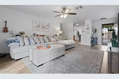 10030 N 94th Lane, Peoria, AZ 85345 - Photo 3