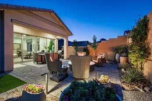 6138 E Via del Sol Dr, Phoenix, AZ 85054 - Photo 11