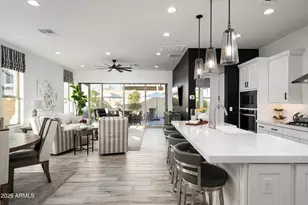 6138 E Via del Sol Dr, Phoenix, AZ 85054 - Photo 5