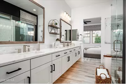 6138 E Via Del Sol Drive, Phoenix, AZ 85054 - Photo 23