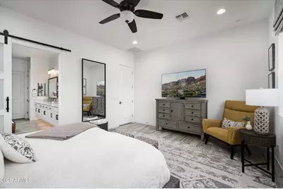 6138 E Via Del Sol Drive, Phoenix, AZ 85054 - Photo 21