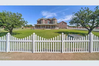 424 E Lehi Road, Mesa, AZ 85203 - Photo 1