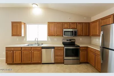 2128 E Danbury Road, Phoenix, AZ 85022 - Photo 9