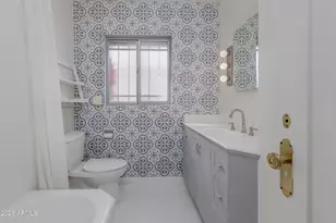 301 W Holly St, Phoenix, AZ 85003 - Photo 27