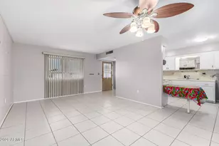 10541 W Snead Dr, Sun City, AZ 85351 - Photo 7