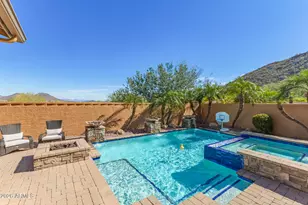 25943 N 84th Dr, Peoria, AZ 85383 - Photo 3