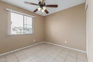 7937 W Hazelwood St, Phoenix, AZ 85033 - Photo 15