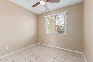 7937 W Hazelwood St, Phoenix, AZ 85033 - Photo 13