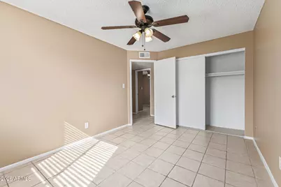 7937 W Hazelwood Street, Phoenix, AZ 85033 - Photo 11