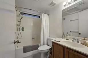 8004 W Sierra Vista Dr, Glendale, AZ 85303 - Photo 11