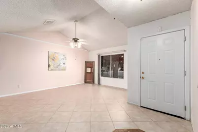 10221 N 52nd Avenue, Glendale, AZ 85302 - Photo 3