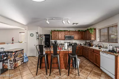 7304 S Sunset Way, Buckeye, AZ 85326 - Photo 9