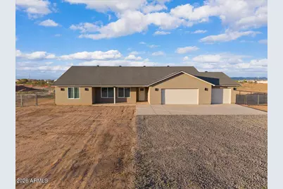 23132 W Lone Mountain Road, Wittmann, AZ 85361 - Photo 27