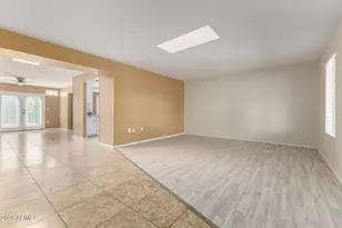 9425 W Rolling Hills Dr, Sun City, AZ 85351 - Photo 7