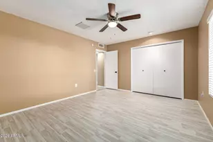 9425 W Rolling Hills Dr, Sun City, AZ 85351 - Photo 25