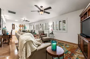 806 W Brooks St, Chandler, AZ 85225 - Photo 5