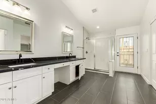 631 N Sabino Dr, Gilbert, AZ 85234 - Photo 49