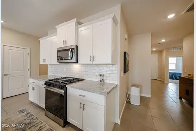 16062 W Gray Fox Trail, Surprise, AZ 85387 - Photo 13