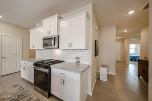 16062 W Gray Fox Trl, Surprise, AZ 85387 - Photo 13