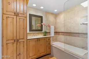 5652 N Scottsdale Rd, Paradise Valley, AZ 85253 - Photo 15