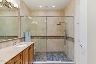 5652 N Scottsdale Rd, Paradise Valley, AZ 85253 - Photo 13