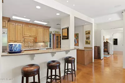 5652 N Scottsdale Road, Paradise Valley, AZ 85253 - Photo 9