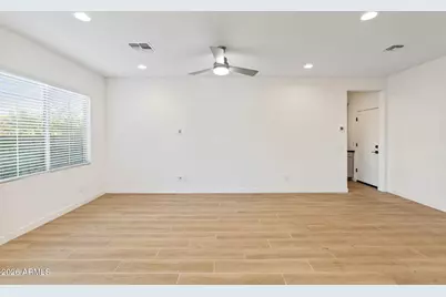 6455 N 17th Place, Phoenix, AZ 85016 - Photo 17