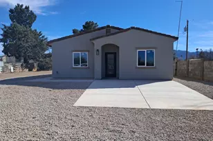 240 Valerie Ln, Sierra Vista, AZ 85635 - Photo 3