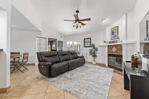 3861 E Salinas St, Phoenix, AZ 85044 - Photo 9