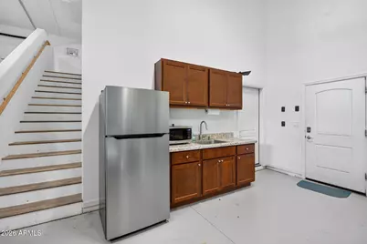 112 W Circle Mountain Road, New River, AZ 85087 - Photo 11