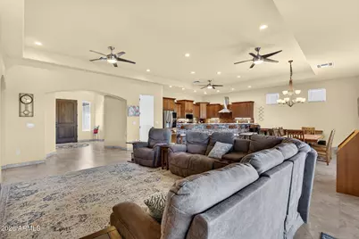 112 W Circle Mountain Road, New River, AZ 85087 - Photo 27