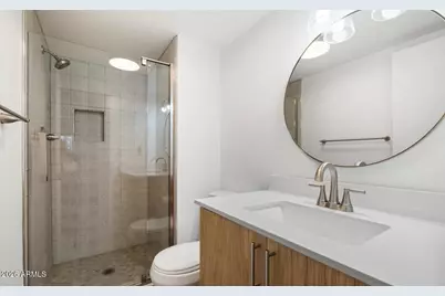 3737 E Turney Avenue #206, Phoenix, AZ 85018 - Photo 9