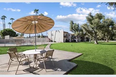 3737 E Turney Avenue #206, Phoenix, AZ 85018 - Photo 13
