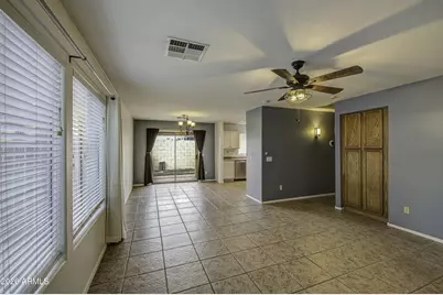 125 N 22nd Place #11, Mesa, AZ 85213 - Photo 5