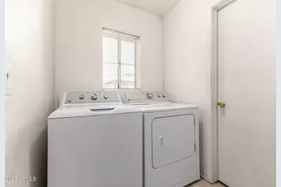 3741 W Sunland Avenue, Phoenix, AZ 85041 - Photo 19