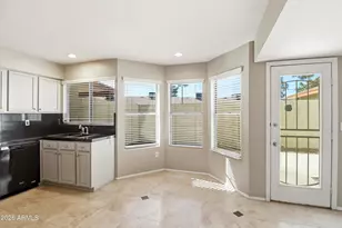 13226 N 25th Ln, Phoenix, AZ 85029 - Photo 9