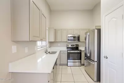 2838 S 64th Drive, Phoenix, AZ 85043 - Photo 7