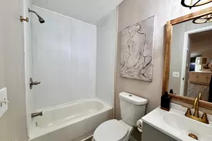 650 N 68th Ln, Phoenix, AZ 85042 - Photo 15