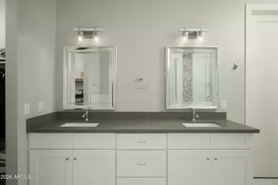 2821 N 28th Place, Phoenix, AZ 85008 - Photo 11