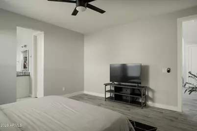 2821 N 28th Place, Phoenix, AZ 85008 - Photo 9