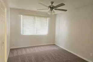 10748 W Hope Dr, Sun City, AZ 85351 - Photo 11