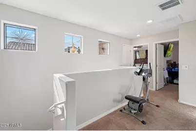 8215 W Albeniz Place, Phoenix, AZ 85043 - Photo 13