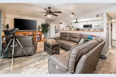 3335 W Acoma Drive, Phoenix, AZ 85053 - Photo 11