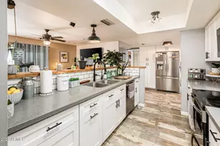 3335 W Acoma Dr, Phoenix, AZ 85053 - Photo 19