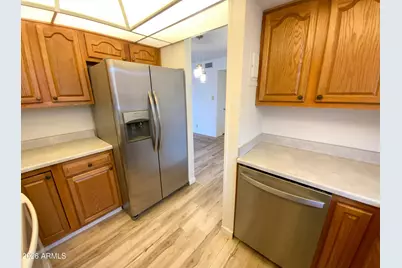 10826 N Fairway Court E, Sun City, AZ 85351 - Photo 13