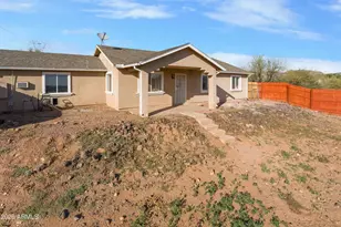 33665 S Incline Dr, Black Canyon City, AZ 85324 - Photo 17