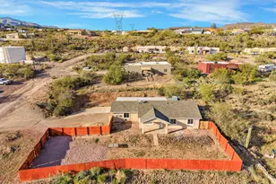 33665 S Incline Dr, Black Canyon City, AZ 85324 - Photo 35